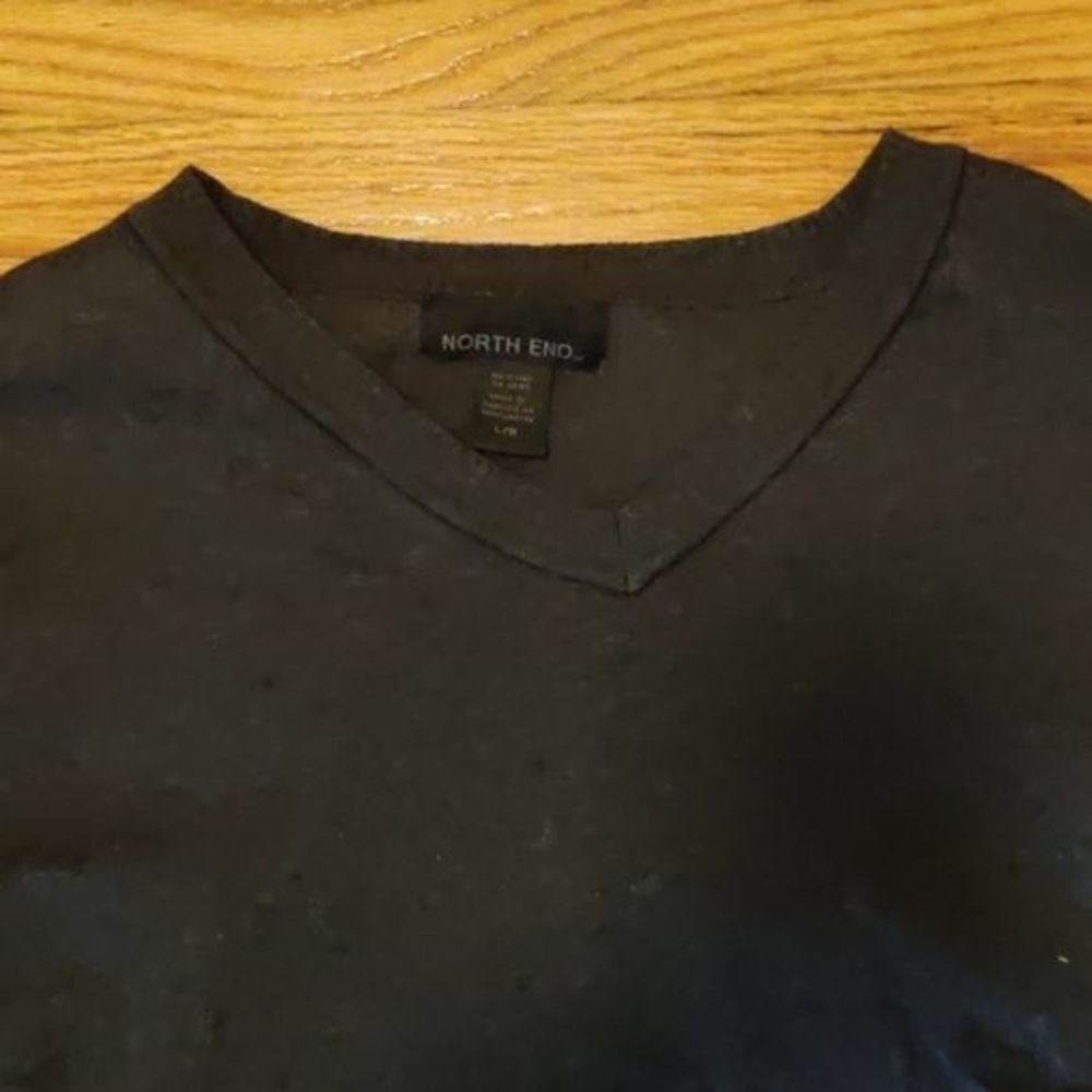 Sweater V-Neck - Picture 2 of 5